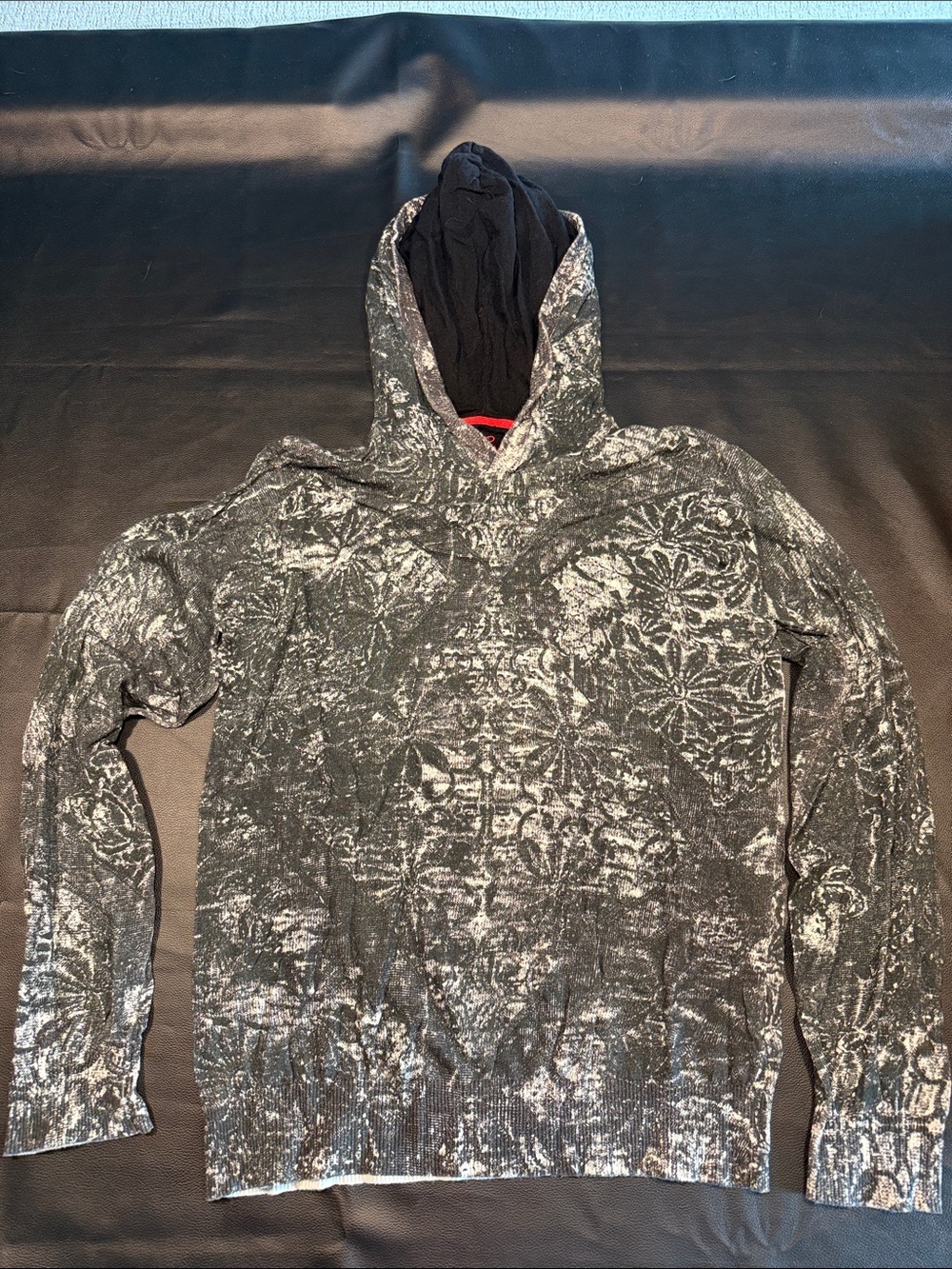 Robert Graham Black and Silver Floral-Print Hooded Pullover